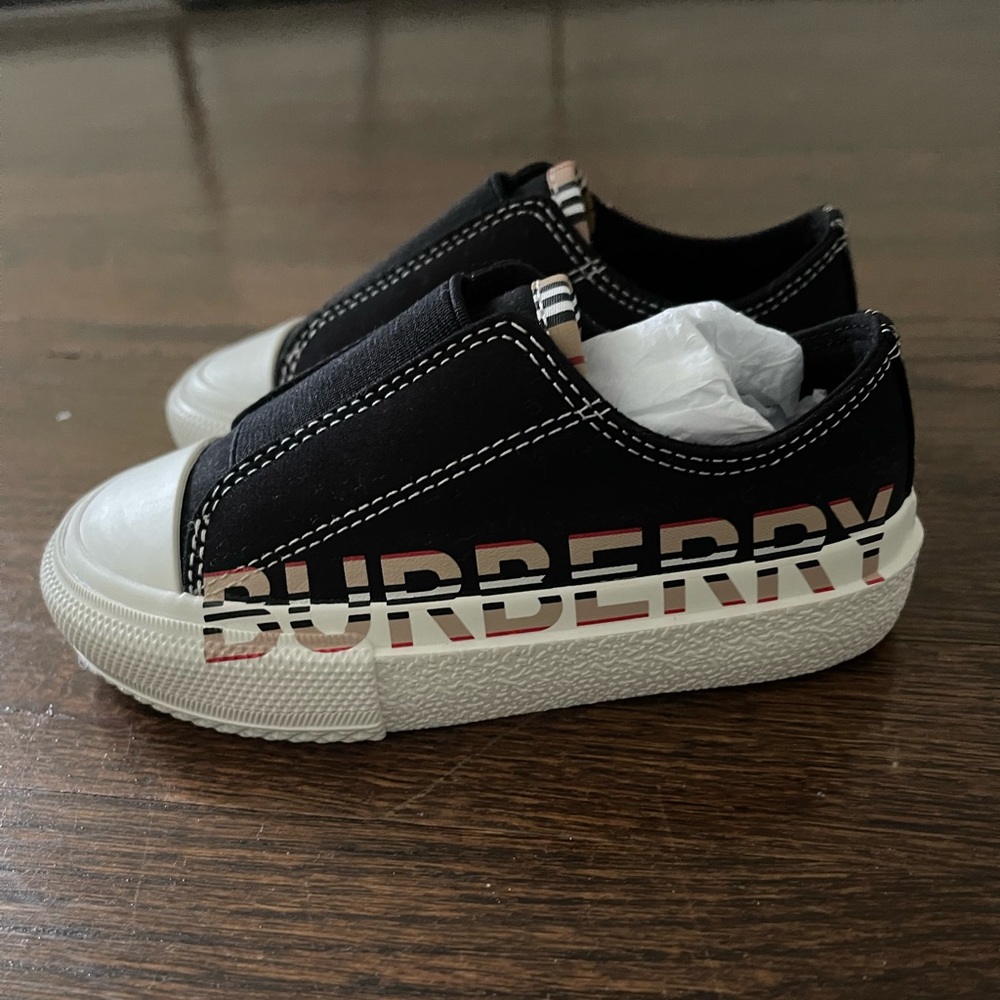 Burberry toddler sneakers - EUR SIZE 23 / US SIZE 7